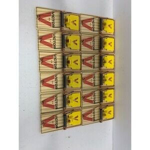 12 Victor Mouse Snap Traps - M325 Holdfast - Kills Mice Only - Brand New!!